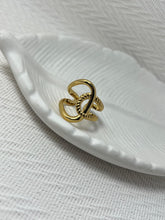 Twisted Knot Ring